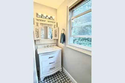1370 Boston Neck Road, Narragansett, RI 02874 - Photo 13