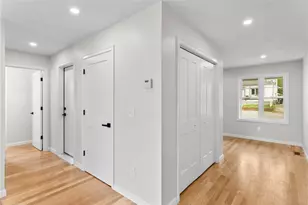 9 Kinsman St, Cumberland, RI 02864 - Photo 11