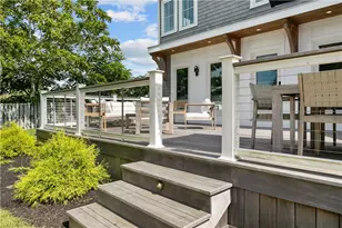 2040 E Main Rd, Portsmouth, RI 02871 - Photo 9