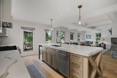 2040 East Main Road, Portsmouth, RI 02871 - Photo 23