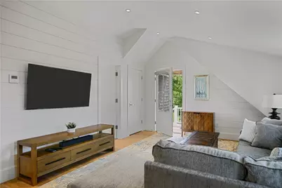 2040 East Main Road, Portsmouth, RI 02871 - Photo 47