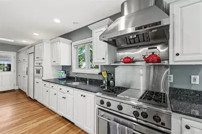 348 Doyle Avenue, Providence, RI 02906 - Photo 11
