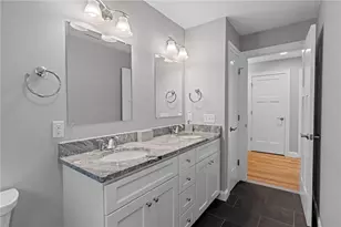 34 East Lantern Rd, Lincoln, RI 02865 - Photo 33