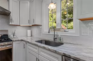 34 East Lantern Rd, Lincoln, RI 02865 - Photo 19