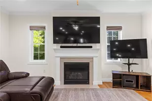 34 East Lantern Rd, Lincoln, RI 02865 - Photo 11