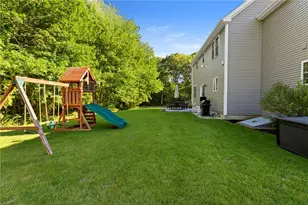 34 East Lantern Rd, Lincoln, RI 02865 - Photo 41