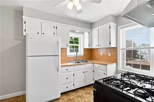 51 Pettaconsett Ave, Warwick, RI 02888 - Photo 5