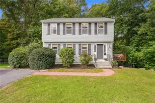 93 Pilgrim Ave, Coventry, RI 02816 - Photo 1