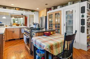 23 Union St, Bristol, RI 02809 - Photo 9