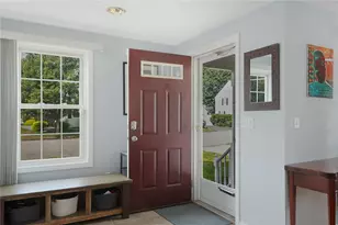 11 Brookdale Blvd, Pawtucket, RI 02861 - Photo 5