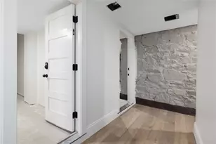 41 School St, Newport, RI 02840 - Photo 37
