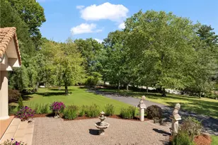 22 Brook View Dr, Scituate, RI 02831 - Photo 5