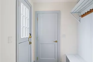 14 Valhalla Dr, Portsmouth, RI 02871 - Photo 5