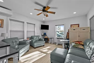 30 Warren Avenue, Middletown, RI 02842 - Photo 5
