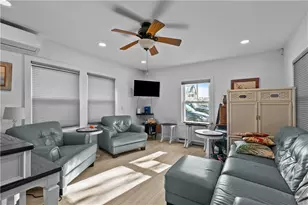 30 Warren Ave, Middletown, RI 02842 - Photo 5