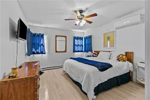 30 Warren Ave, Middletown, RI 02842 - Photo 15