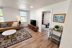 37 Lee Ave, Newport, RI 02840 - Photo 3