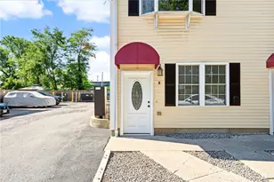 102 Dixon St, Providence, RI 02907 - Photo 1