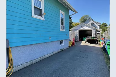 99 Phillips Avenue, Warwick, RI 02888 - Photo 3