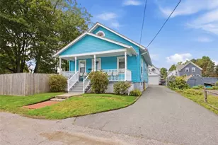 99 Phillips Ave, Warwick, RI 02888 - Photo 3