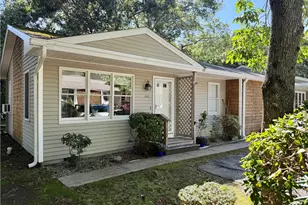 32 W Castle Way, Charlestown, RI 02813 - Photo 1