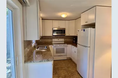 32 W Castle Way #A, Charlestown, RI 02813 - Photo 7