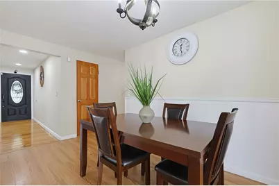849 Roger Williams Avenue, East Providence, RI 02916 - Photo 9