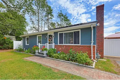 849 Roger Williams Avenue, East Providence, RI 02916 - Photo 3