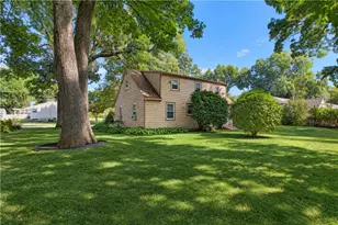 81 Park View Ave, Warwick, RI 02888 - Photo 39