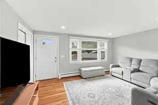 14 Audrey Ct, Coventry, RI 02816 - Photo 3