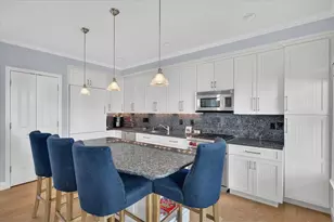 20 Narragansett Ave, Narragansett, RI 02882 - Photo 11