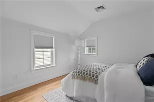 34 E Bowery St, Newport, RI 02840 - Photo 19