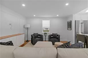 34 E Bowery St, Newport, RI 02840 - Photo 3