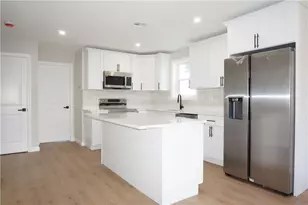 95 Sunset Ave, Providence, RI 02909 - Photo 33