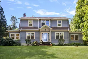 29 Valentine Cir, Warwick, RI 02886 - Photo 1