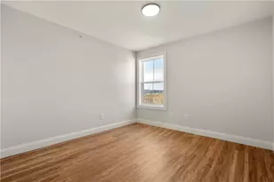 36 Evarts St, Newport, RI 02840 - Photo 15