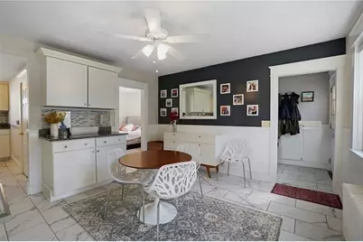 520 Middle Highway, Barrington, RI 02806 - Photo 11