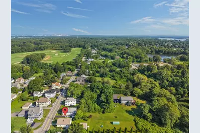 520 Middle Highway, Barrington, RI 02806 - Photo 31