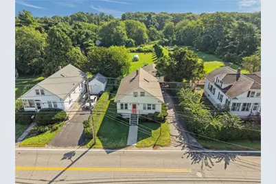520 Middle Highway, Barrington, RI 02806 - Photo 3