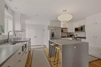 59 Houston Avenue, Newport, RI 02840 - Photo 5