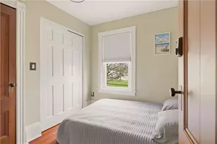 23 Clinton St, Newport, RI 02840 - Photo 23