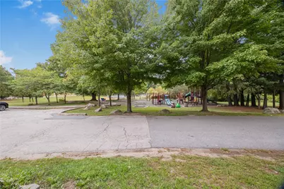 677 Cass Avenue, Woonsocket, RI 02895 - Photo 9