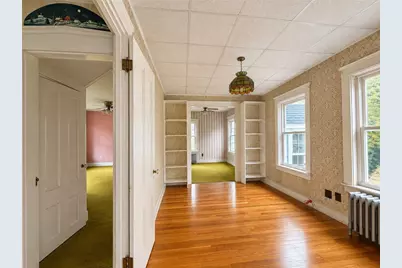 39 Illinois Street, Central Falls, RI 02863 - Photo 15
