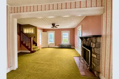 39 Illinois Street, Central Falls, RI 02863 - Photo 19