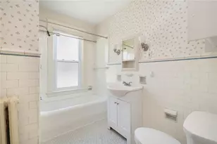 21 Taft Ave, Providence, RI 02906 - Photo 35