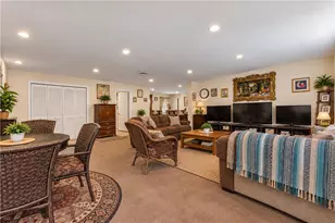 15 Metacomet Ave, East Providence, RI 02916 - Photo 7