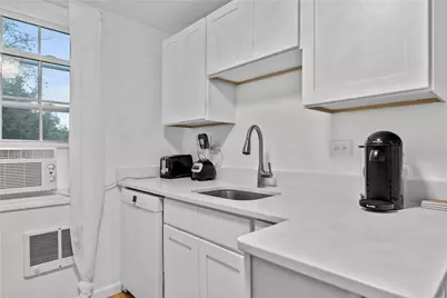 190 Railroad Avenue, Portsmouth, RI 02871 - Photo 11