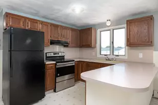 14 Gray St, North Providence, RI 02904 - Photo 23