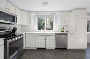 251 Succotash Rd, South Kingstown, RI 02879 - Photo 7