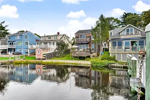 11 Riverview Dr, Barrington, RI 02806 - Photo 13